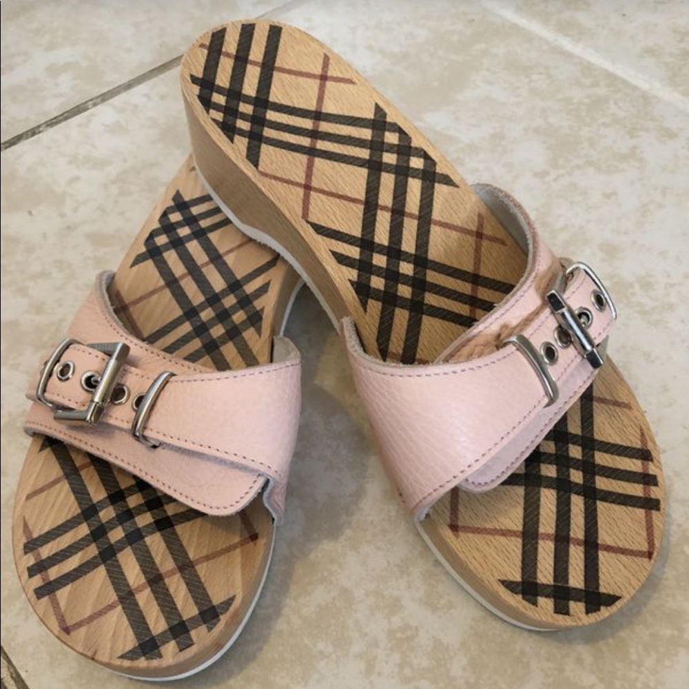 Burberry Clogs